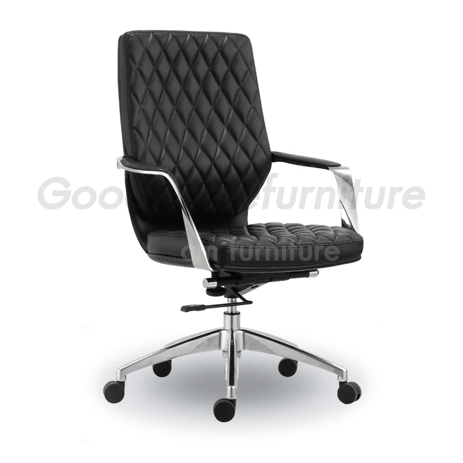 เก้าอี้ผู้บริหาร รุ่น คริสเตอร์ (พนักพิงต่ำ)